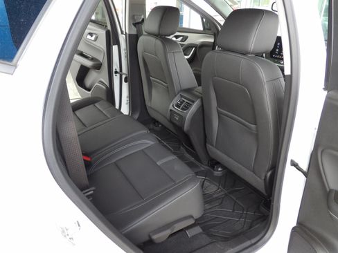 Used 2024 Chevrolet Blazer LT image 20