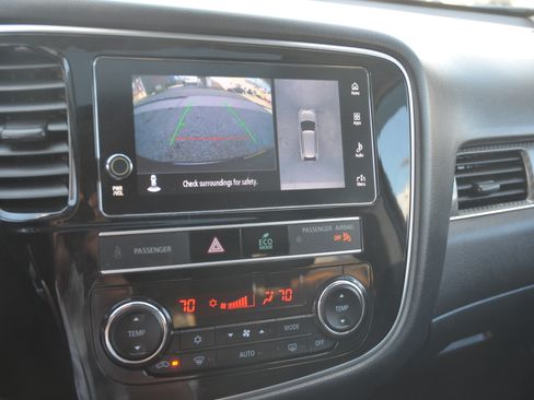 Used 2019 Mitsubishi Outlander GT image 18