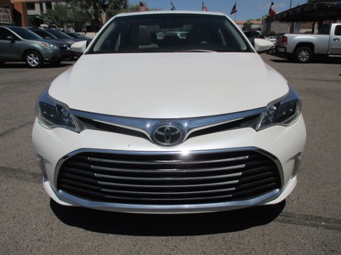 Used 2017 Toyota Avalon Limited FWD image 5