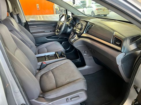 Used 2019 Honda Odyssey EX image 14