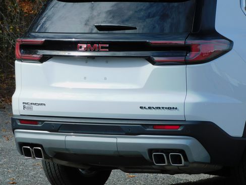 Certified 2025 GMC Acadia Elevation image 11