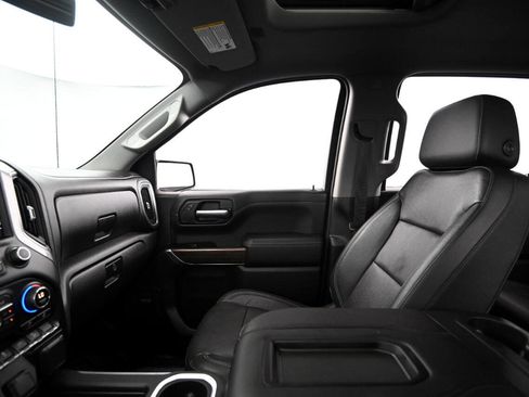 Used 2019 Chevrolet Silverado 1500 RST image 34
