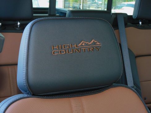 Used 2024 Chevrolet Silverado 3500 4x4 Crew Cab High Country image 5