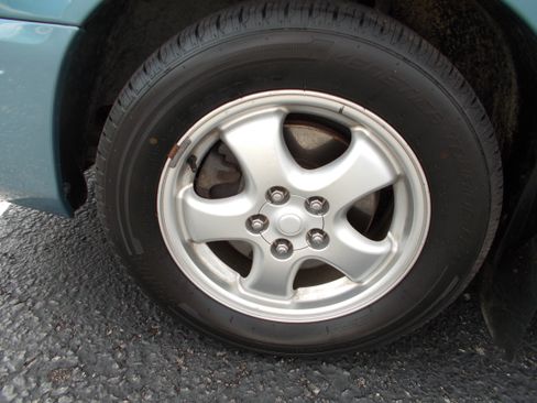 Used 2006 Ford Taurus SE FWD image 9