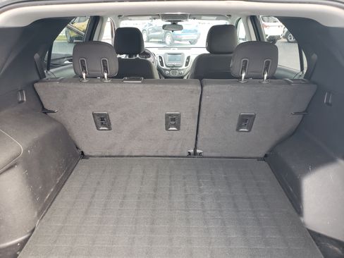 Used 2018 Chevrolet Equinox LT image 12