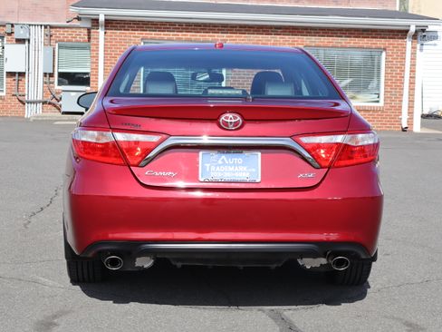 Used 2017 Toyota Camry XSE image 6