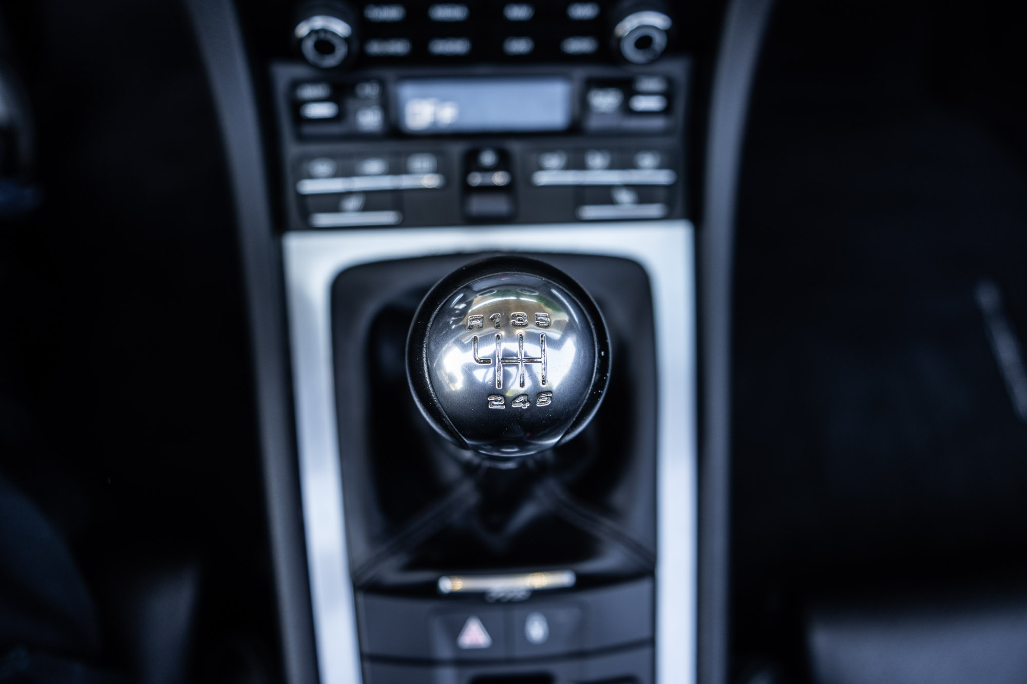 Used 2018 Porsche 718 Boxster RWD image 39