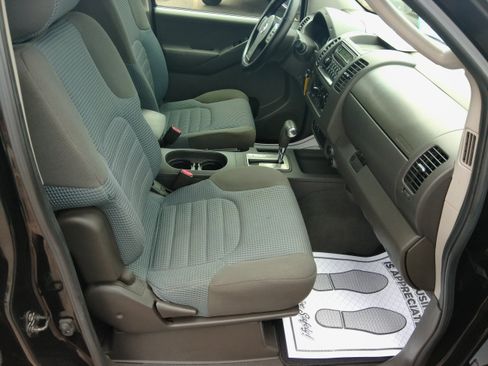 Used 2007 Nissan Frontier 4x4 Crew Cab NISMO image 35