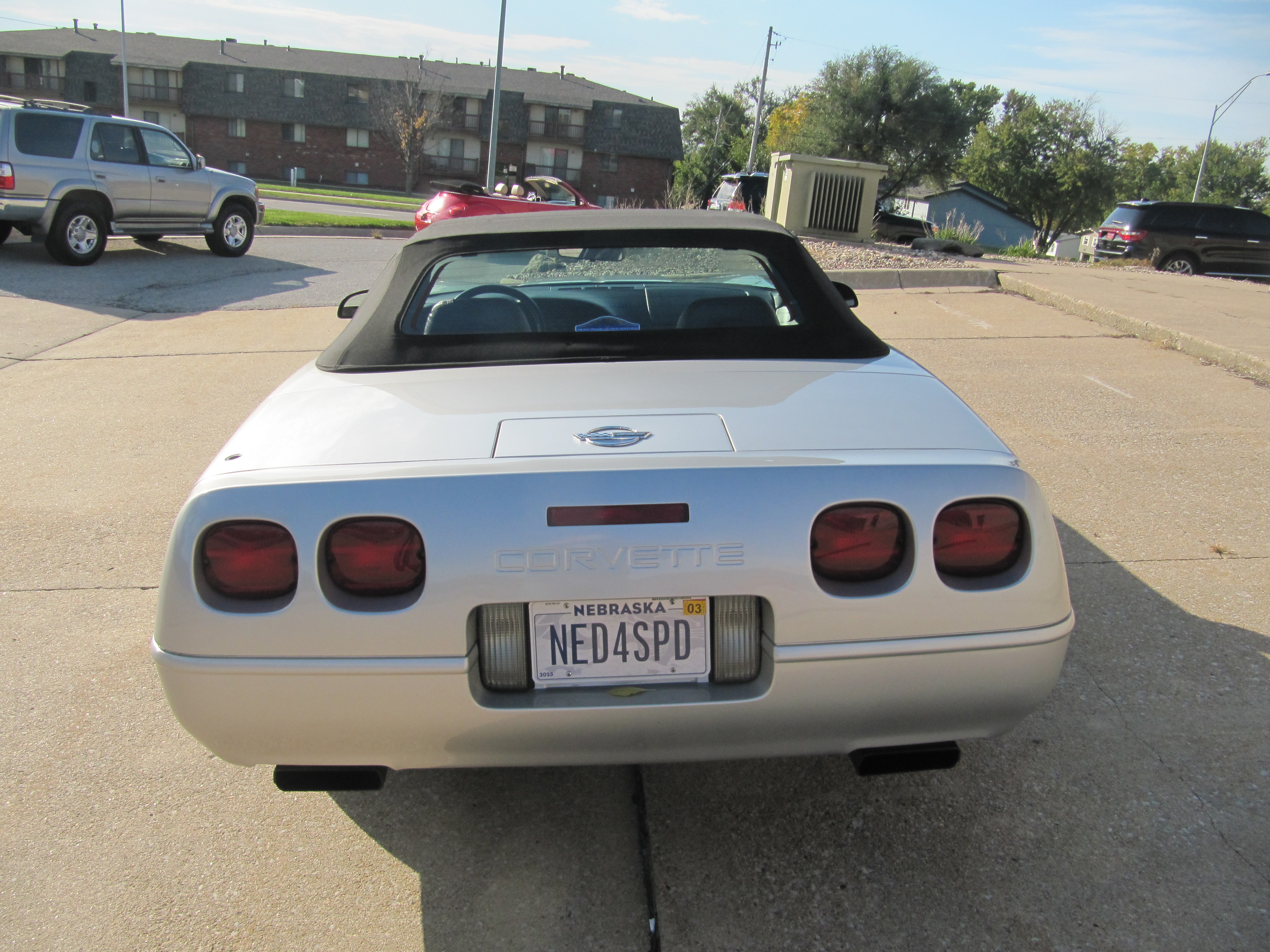 Used 1996 Chevrolet Corvette Convertible RWD image 8