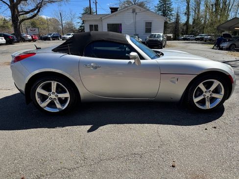 Used 2008 Pontiac Solstice GXP image 6