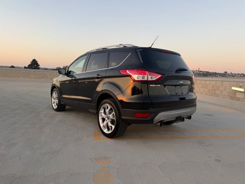 Used 2013 Ford Escape 4WD Titanium image 5