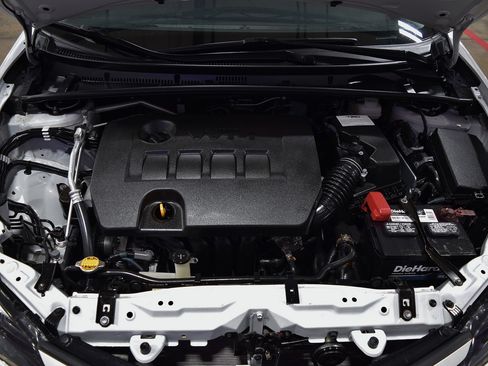 Used 2017 Toyota Corolla SE 50th Anniversary image 31