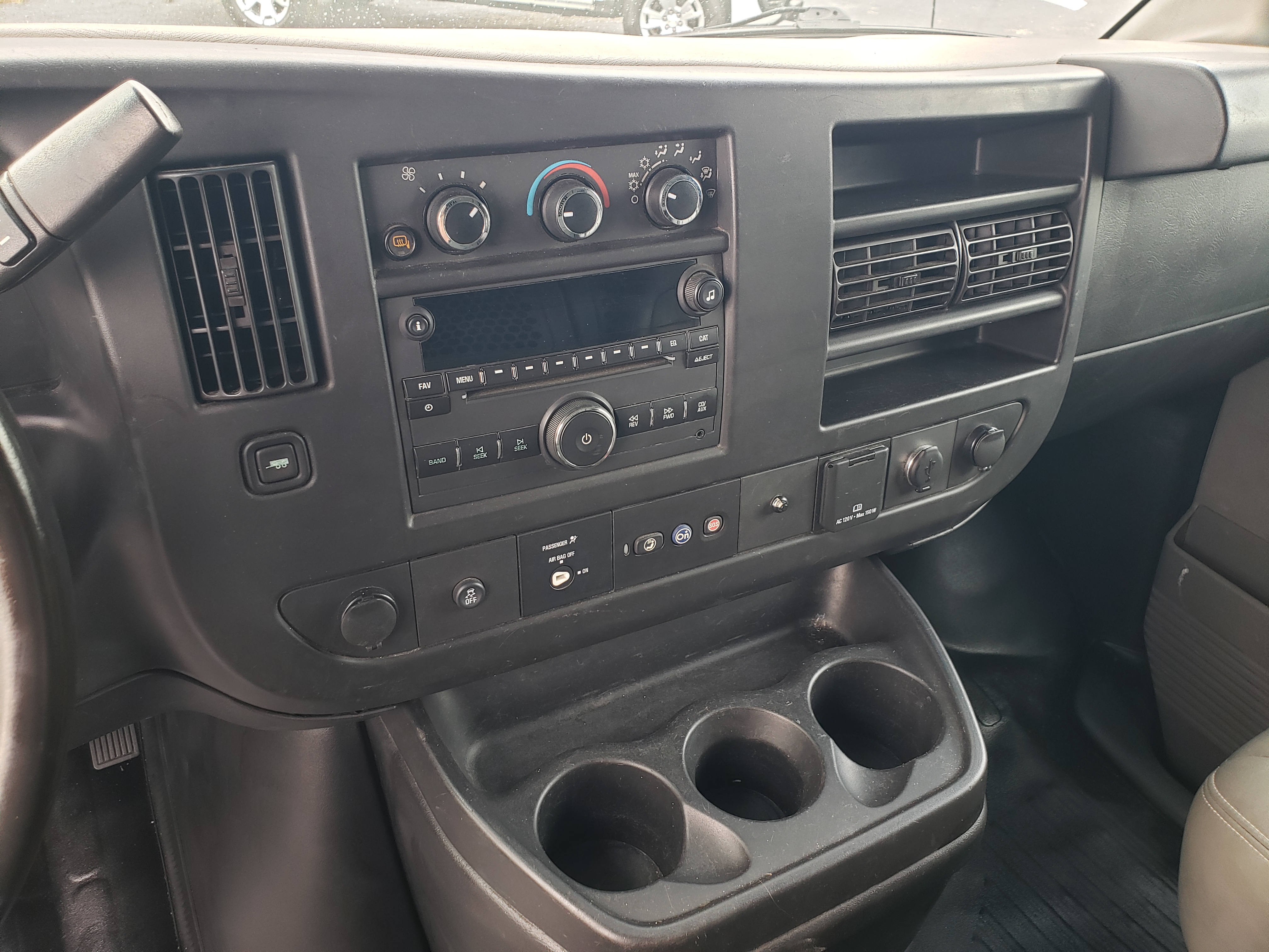Used 2020 Chevrolet Express 2500 UNAVAIL RWD image 14