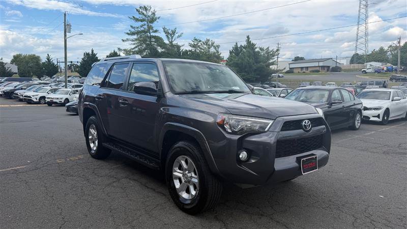 Used 2015 Toyota 4Runner SR5 AWD/4WD image 3