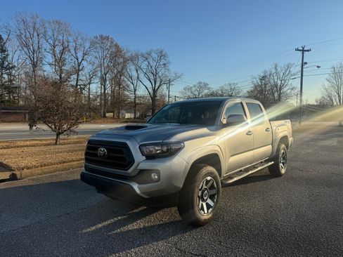 Used 2021 Toyota Tacoma SR5 image 24