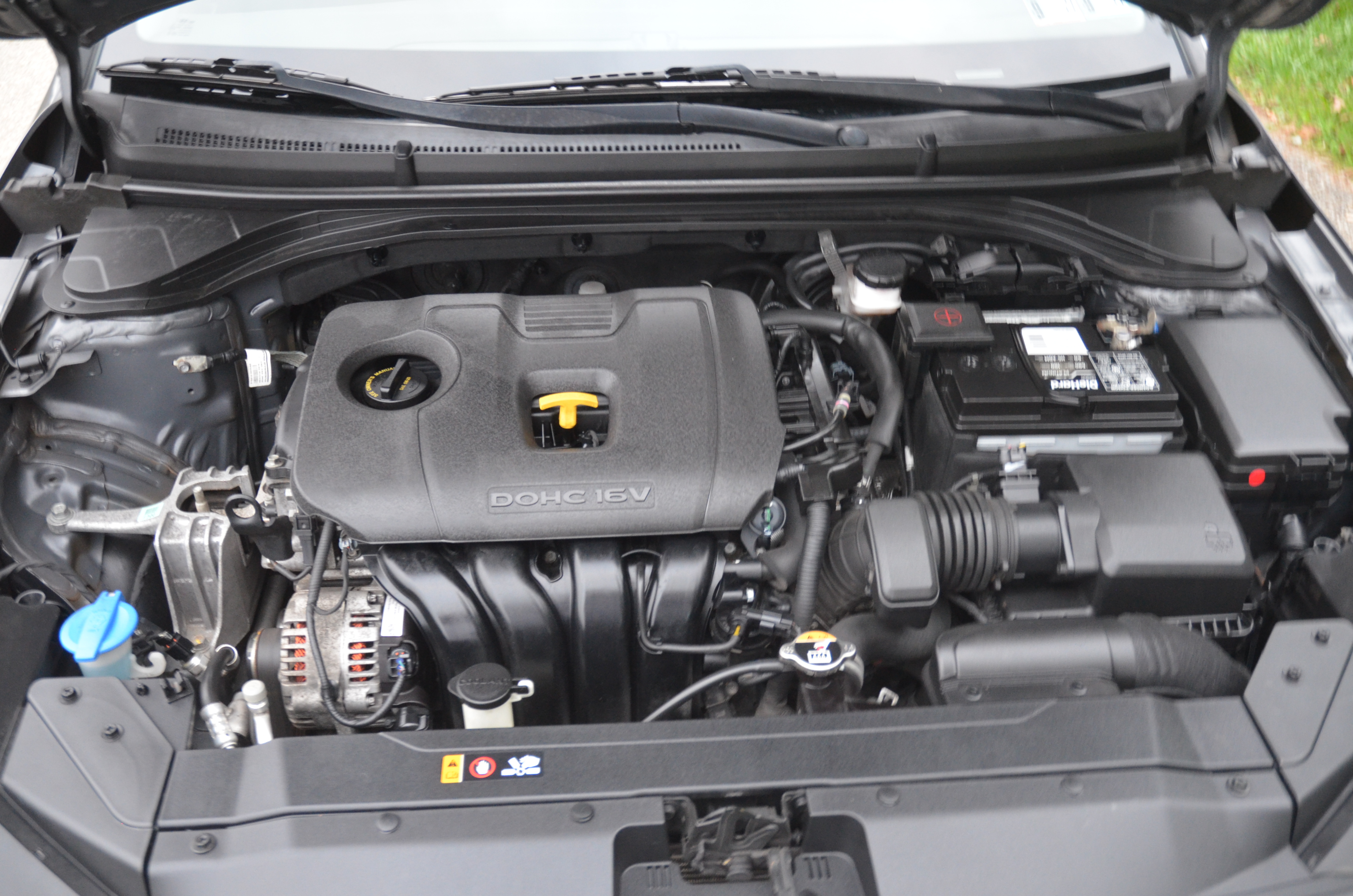 Used 2020 Hyundai Elantra SEL FWD image 17
