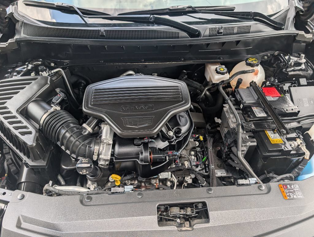 Used 2024 Cadillac XT6 AWD Sport image 22