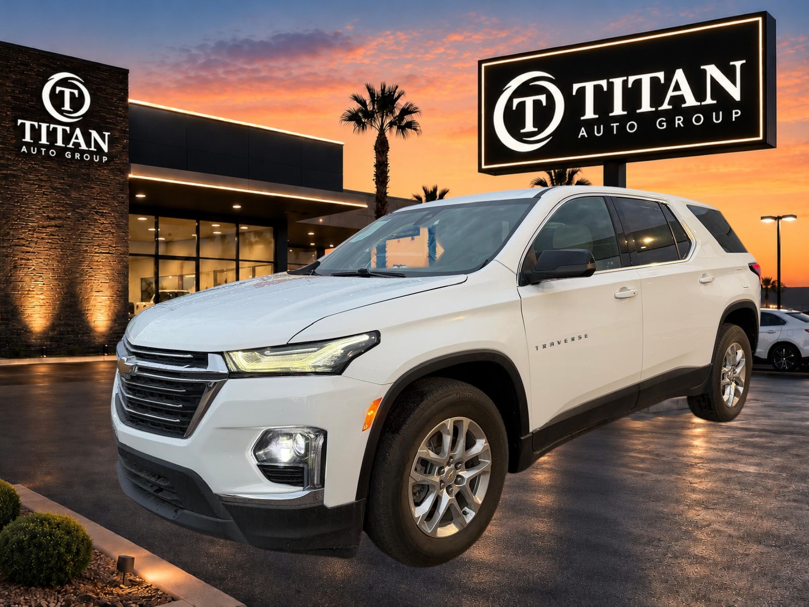 Used 2022 Chevrolet Traverse AWD LS image 8