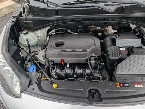 Used 2020 Kia Sportage LX image 15