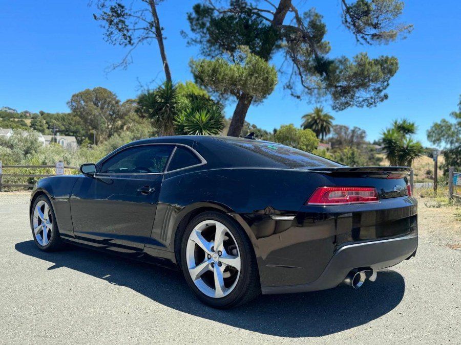 Used 2014 Chevrolet Camaro LT RWD image 6