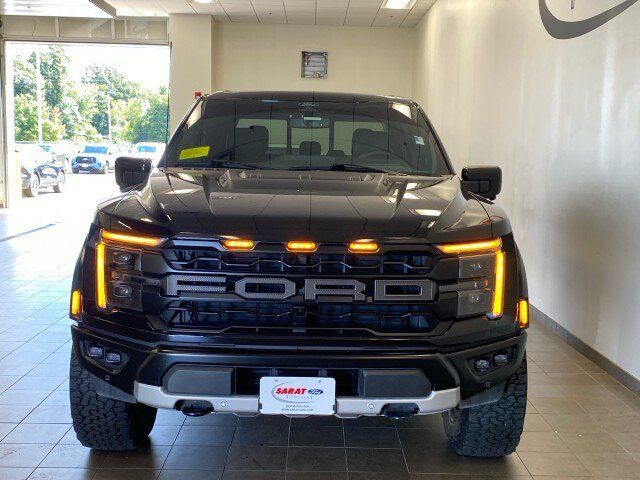 Certified 2025 Ford F150 Raptor AWD/4WD image 3