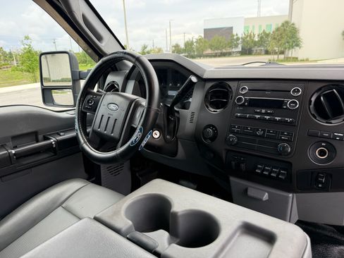 Used 2012 Ford F550 image 72