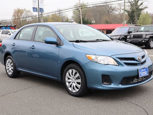 Used 2012 Toyota Corolla LE image 10