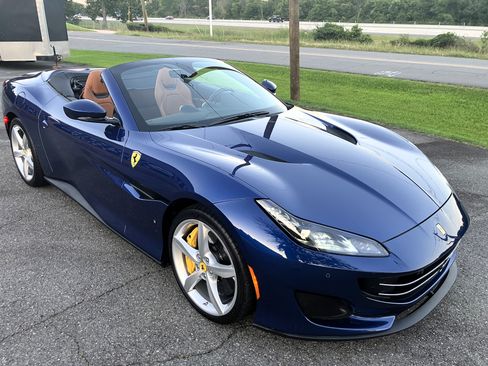 Used 2019 Ferrari Portofino UNAVAIL RWD image 10
