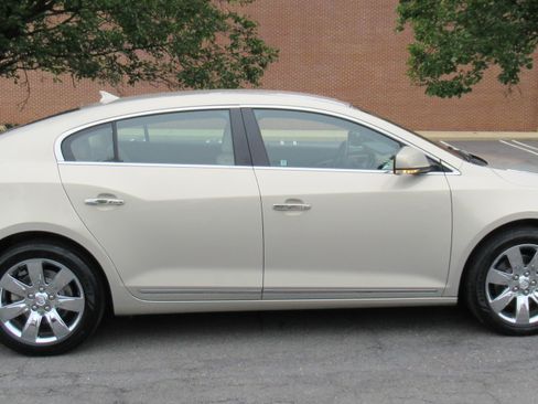 Used 2012 Buick LaCrosse Premium FWD image 5