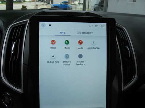 Used 2024 Ford Edge AWD image 9
