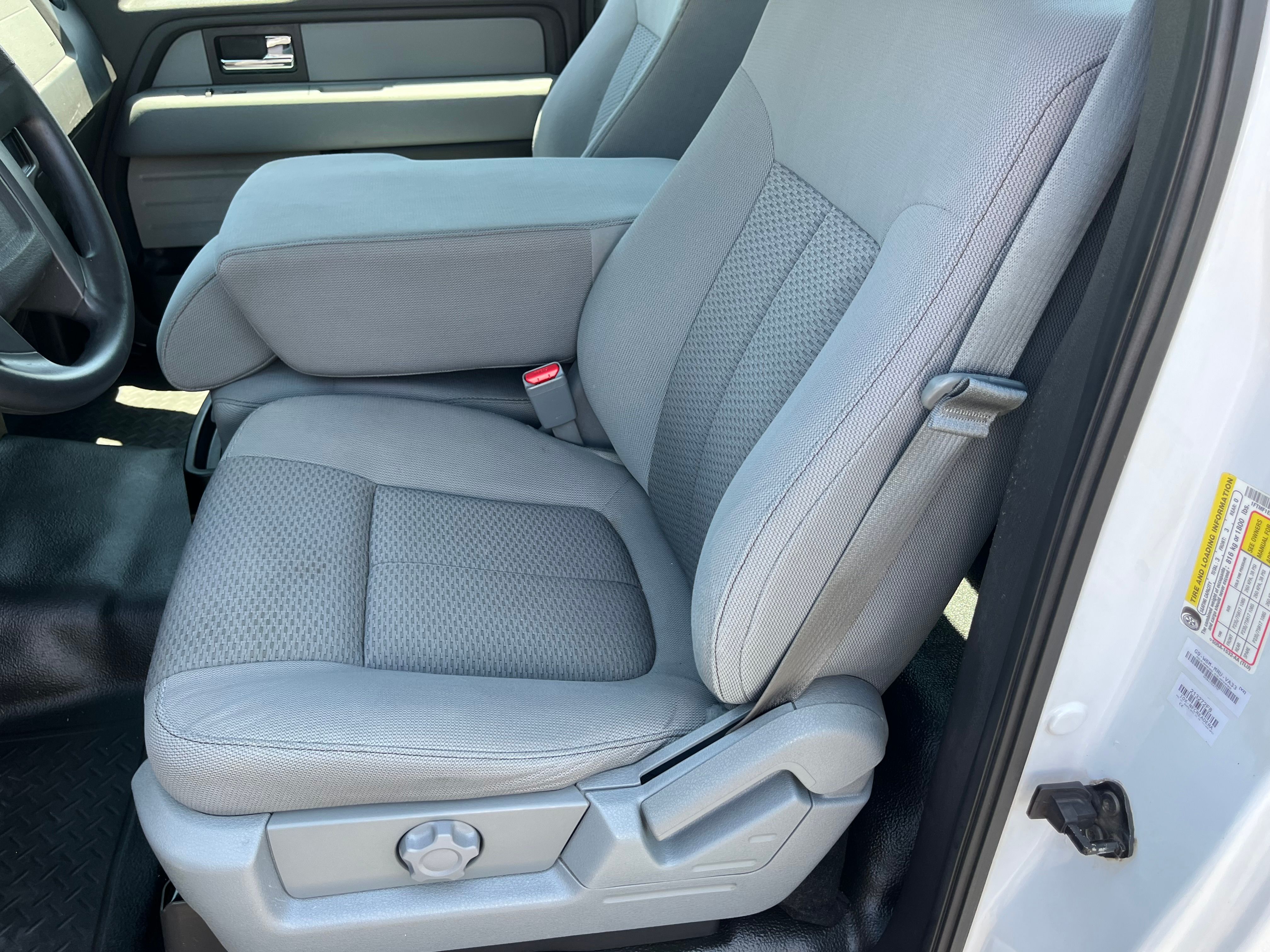 Used 2014 Ford F150 4x4 Regular Cab XL image 9