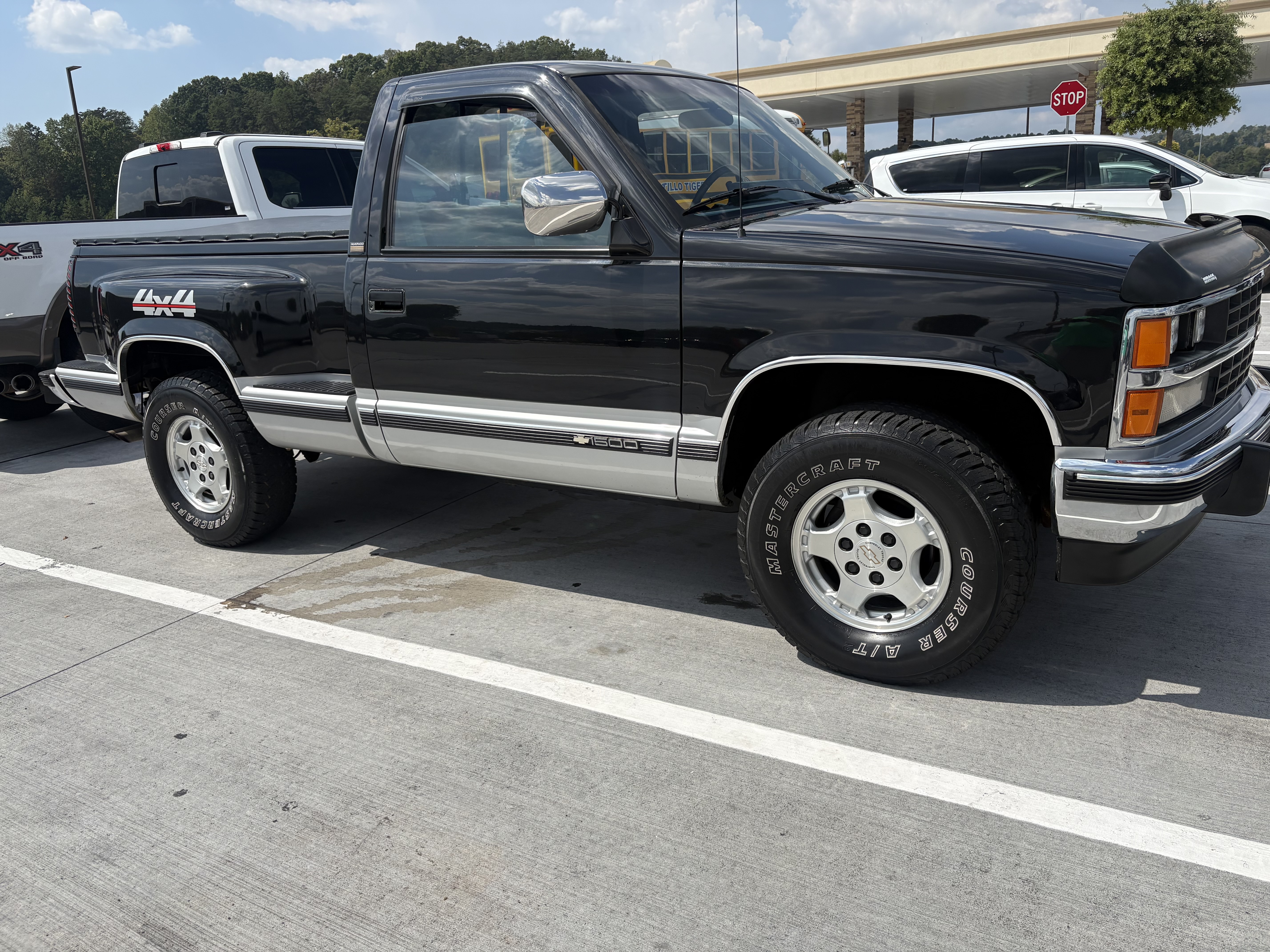 Used 1989 Chevrolet Silverado 1500 4x4 Regular Cab image 6