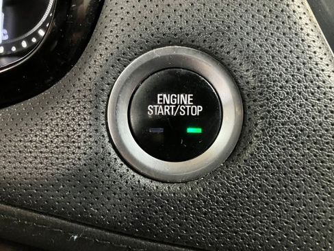 Used 2019 Cadillac XT5 Luxury image 18