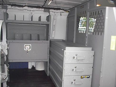 Used 2021 Chevrolet Express 3500 image 17