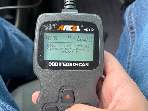 Used 2013 Hyundai Elantra image 16