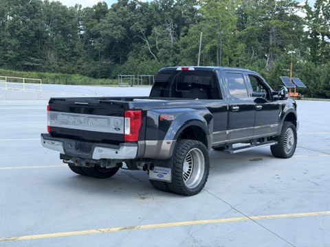 Used 2017 Ford F350 4x4 Crew Cab King Ranch image 5