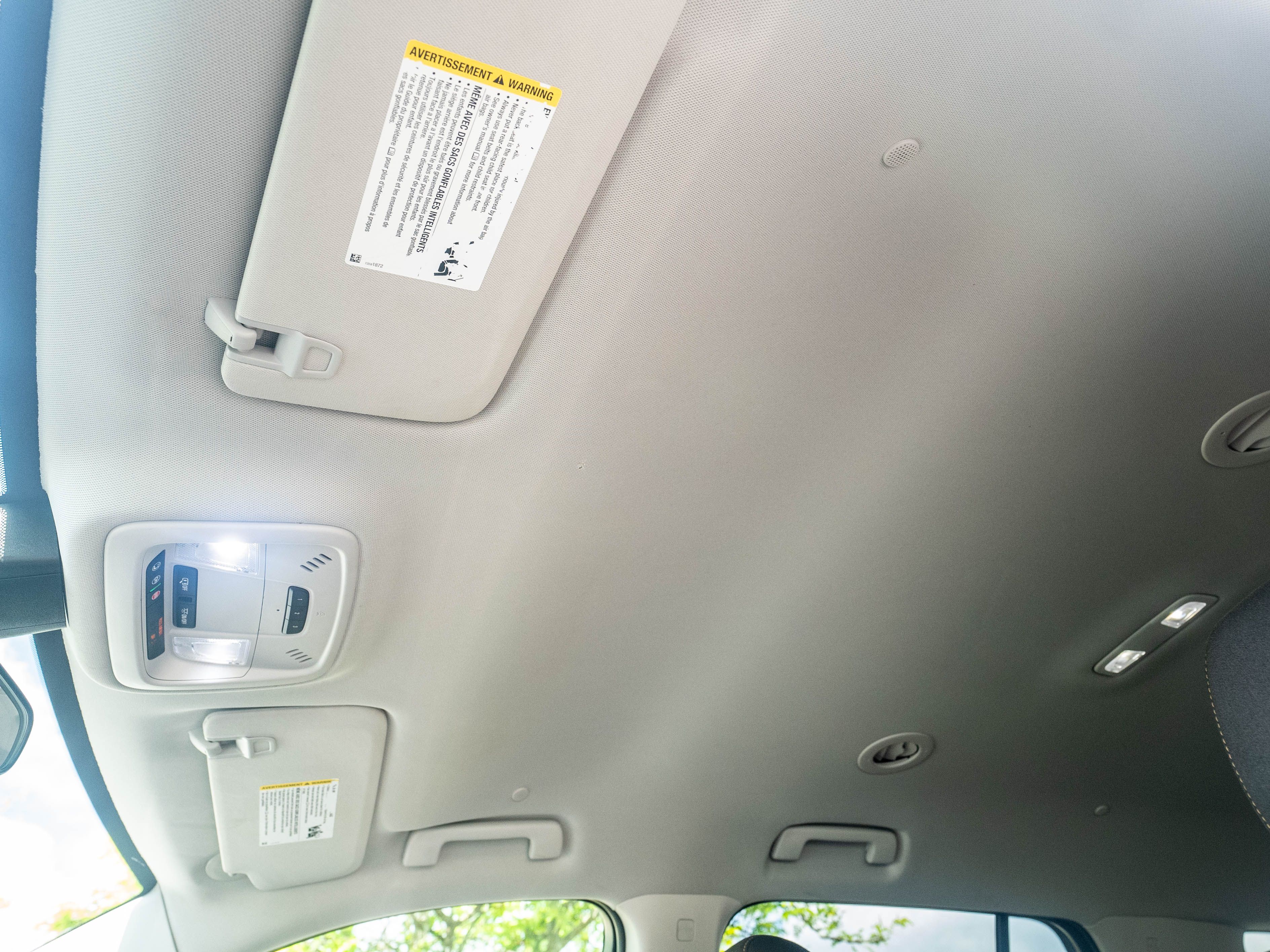 Used 2021 Chevrolet Traverse AWD LT image 43