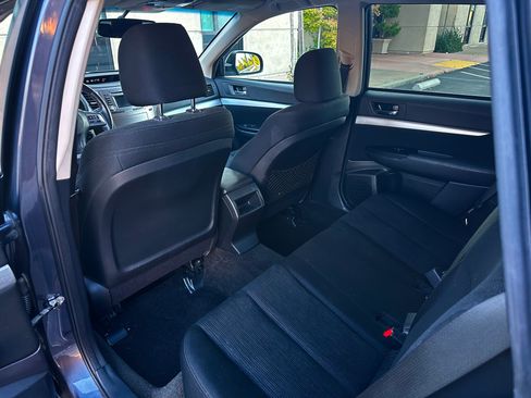 Used 2014 Subaru Outback 2.5i Premium Wagon 4D AWD/4WD image 14