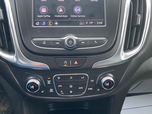 Used 2024 Chevrolet Equinox LT image 12