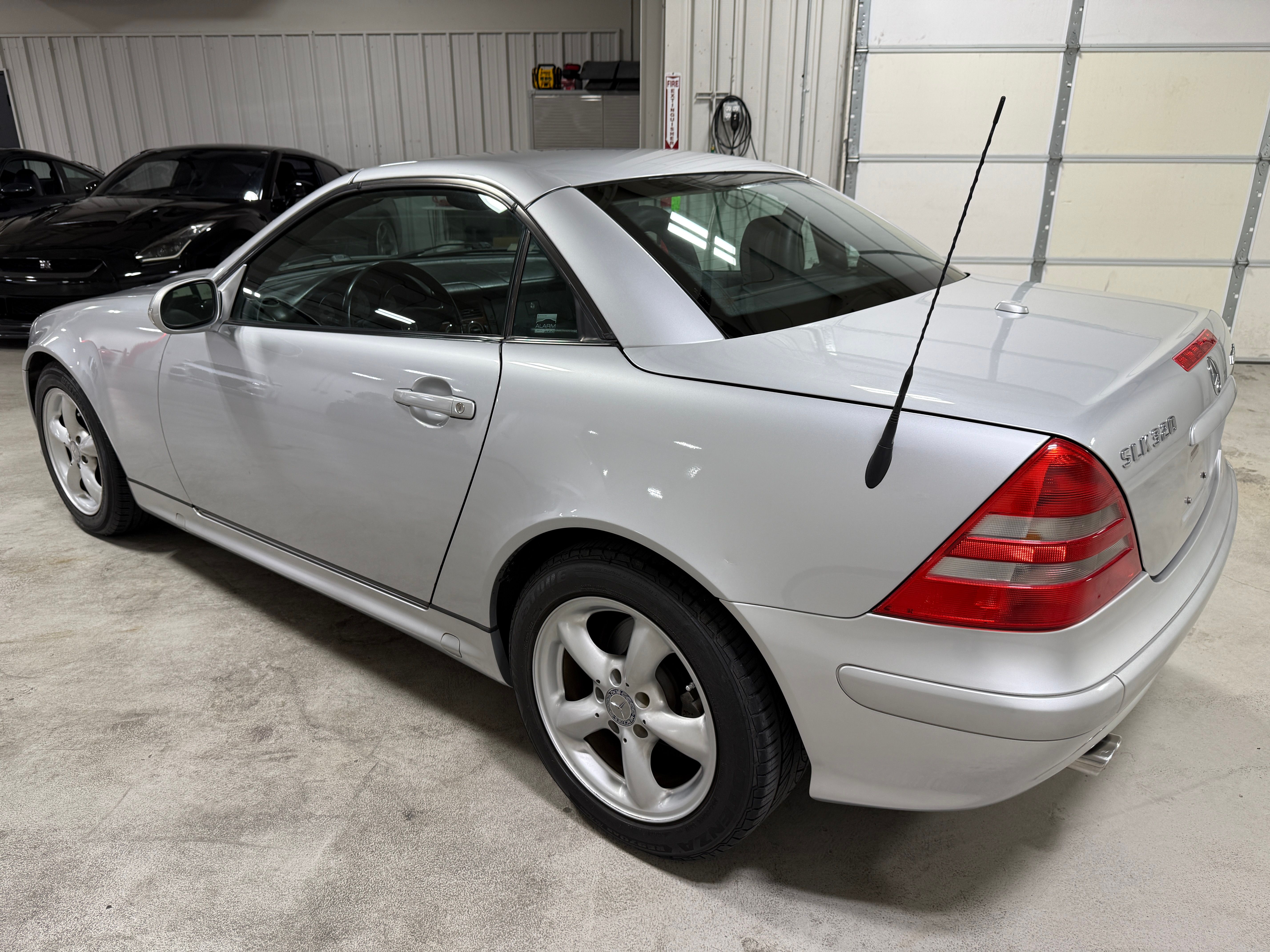 Used 2001 Mercedes-Benz SLK 320 image 14