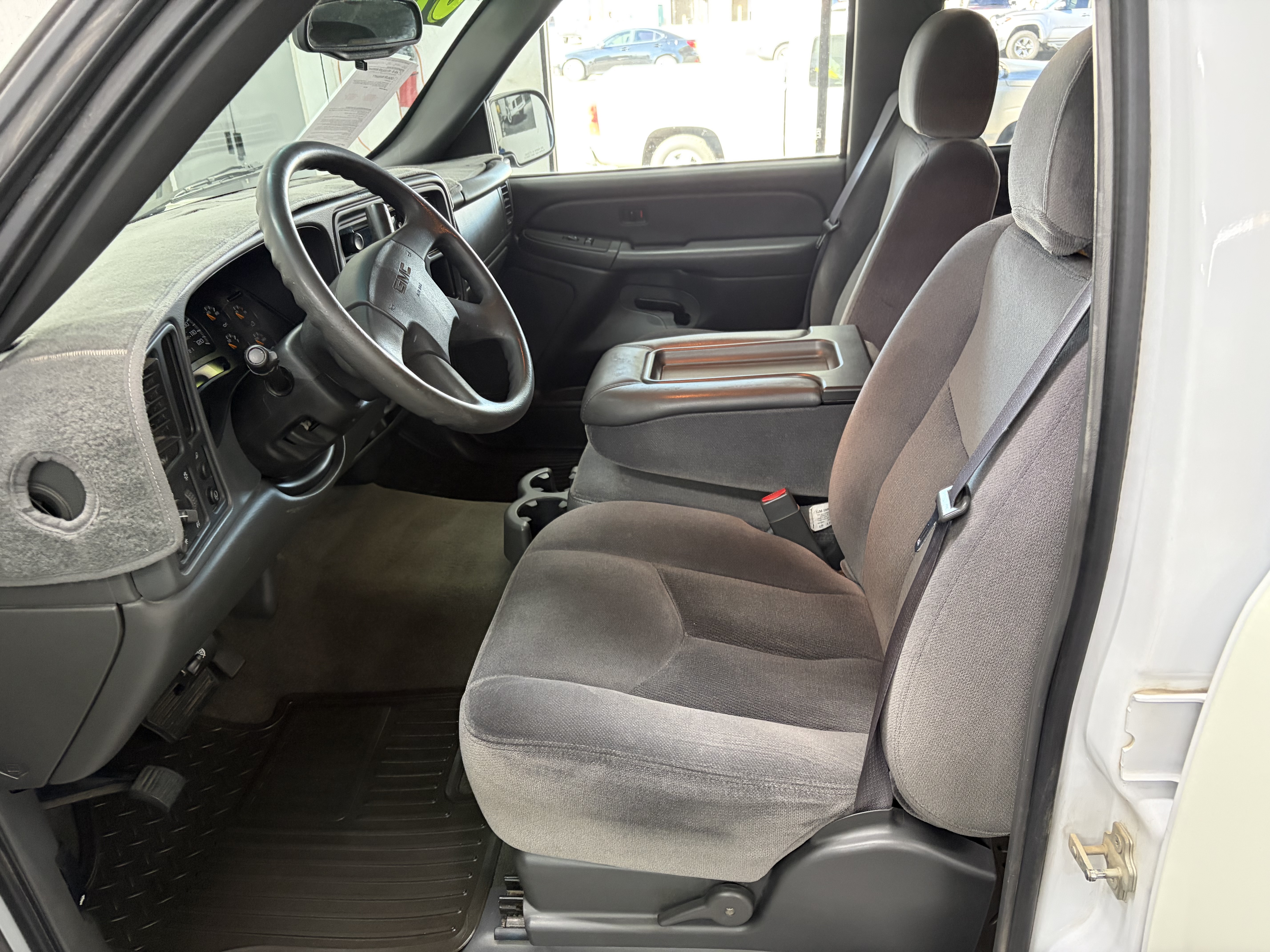 Used 2007 GMC Sierra 1500 2WD Crew Cab image 8