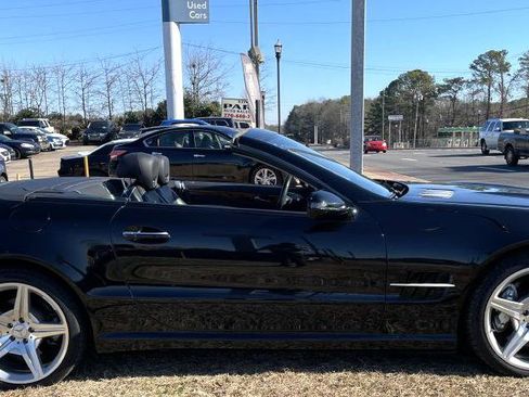 Used 2009 Mercedes-Benz SL 550 image 3
