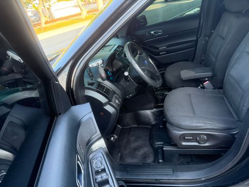 Used 2017 Ford Explorer 4WD Police Interceptor image 13