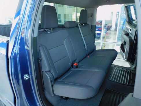 Used 2023 Chevrolet Silverado 1500 LT image 22