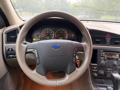 Used 2004 Volvo XC70 UNAVAIL AWD/4WD image 46