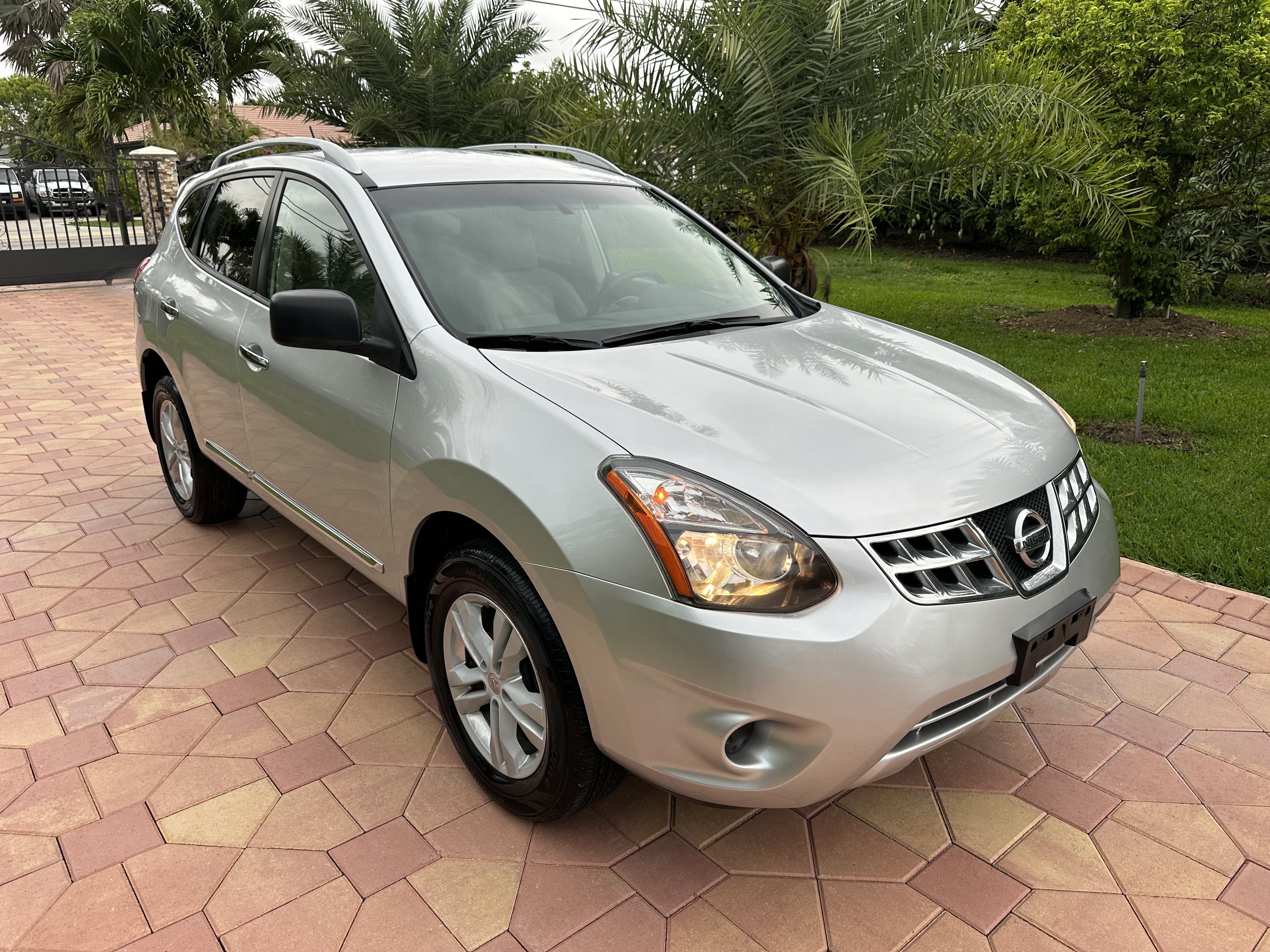 Used 2015 Nissan Rogue Select FWD S image 3