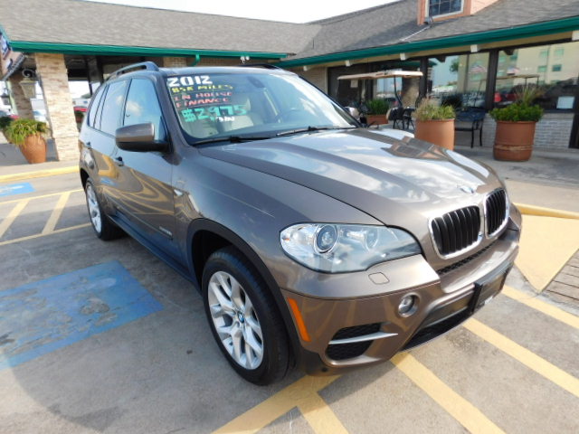 Used 2012 BMW X5 xDrive35i AWD/4WD image 1