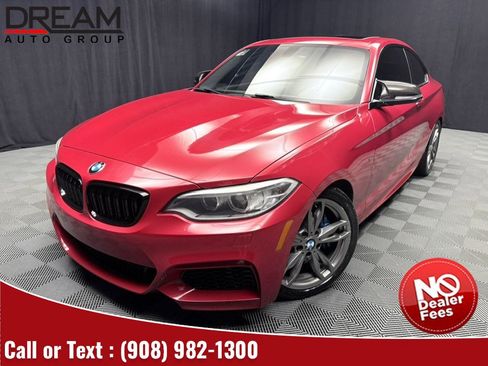 Used 2014 BMW M235i Coupe RWD image 1