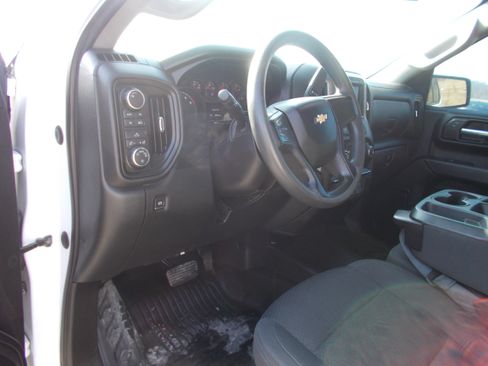 Used 2021 Chevrolet Silverado 1500 W/T image 8