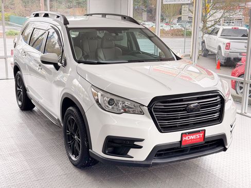 Used 2019 Subaru Ascent Premium image 1